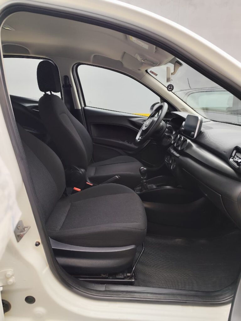 WhatsApp Image 2025-10-02 at 09.36.55