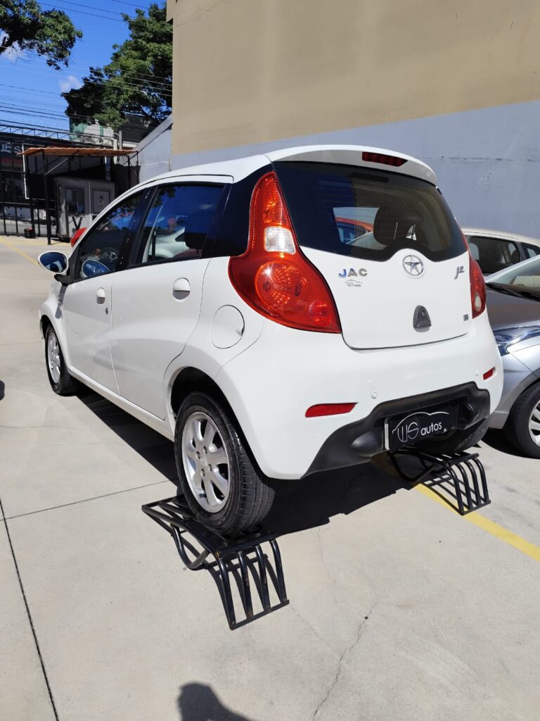 WhatsApp Image 2025-12-11 at 09.21.33 (1)