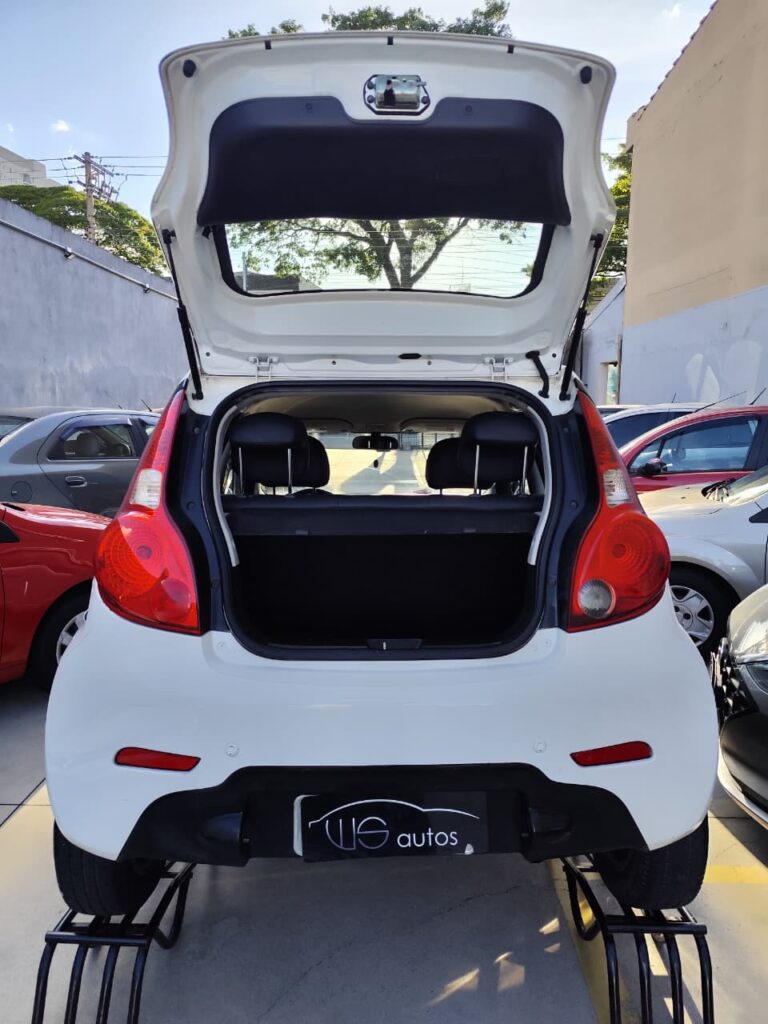 WhatsApp Image 2025-12-11 at 09.21.33 (4)